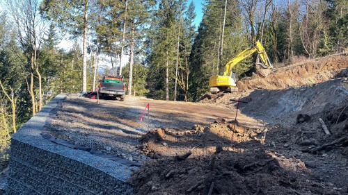 Design of permanent retaining walls and temporary excavations,residential project, Chillliwack, BC